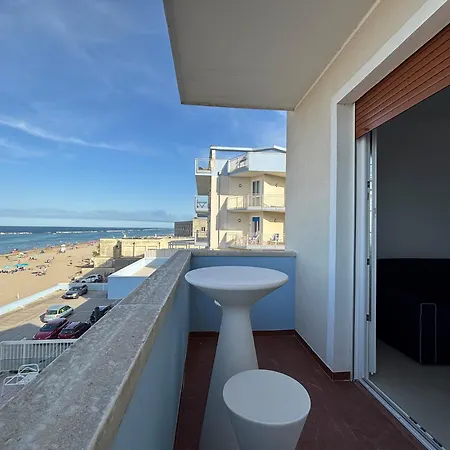 Apartment Cn018 - Cesenatico, Elegante Quadrilocale Fronte Mare Con Posto Auto