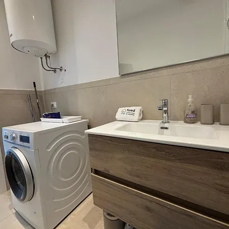 Appartamento Cn018 - Cesenatico, Elegante Quadrilocale Fronte Mare Con Posto Auto Cesenatico