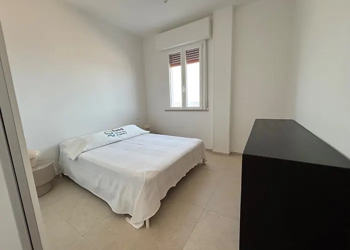 Cn018 - Cesenatico, Elegante Quadrilocale Fronte Mare Con Posto Auto شقة تْشيزيناتيكو